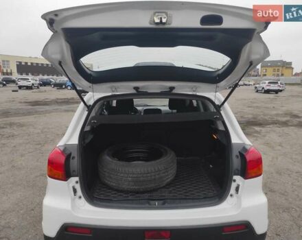 Білий Міцубісі АСХ, об'ємом двигуна 2 л та пробігом 233 тис. км за 8850 $, фото 20 на Automoto.ua