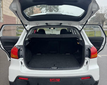 Білий Міцубісі АСХ, об'ємом двигуна 1.8 л та пробігом 208 тис. км за 8900 $, фото 31 на Automoto.ua