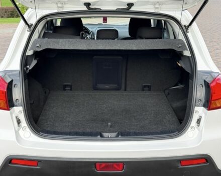 Белый Мицубиси АСХ, объемом двигателя 1.8 л и пробегом 206 тыс. км за 8800 $, фото 17 на Automoto.ua