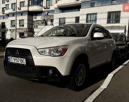 Белый Мицубиси АСХ, объемом двигателя 1.6 л и пробегом 165 тыс. км за 8700 $, фото 2 на Automoto.ua