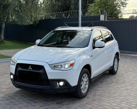Белый Мицубиси АСХ, объемом двигателя 1.8 л и пробегом 206 тыс. км за 8800 $, фото 6 на Automoto.ua