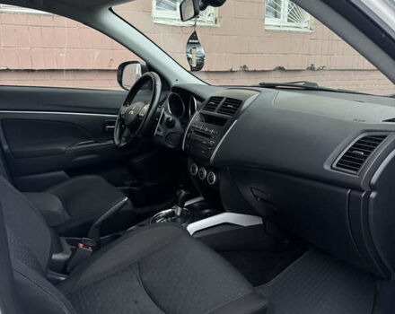 Белый Мицубиси АСХ, объемом двигателя 1.8 л и пробегом 207 тыс. км за 8700 $, фото 31 на Automoto.ua