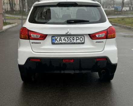 Белый Мицубиси АСХ, объемом двигателя 1.8 л и пробегом 207 тыс. км за 8700 $, фото 5 на Automoto.ua