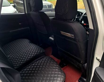 Белый Мицубиси АСХ, объемом двигателя 2 л и пробегом 115 тыс. км за 9800 $, фото 5 на Automoto.ua