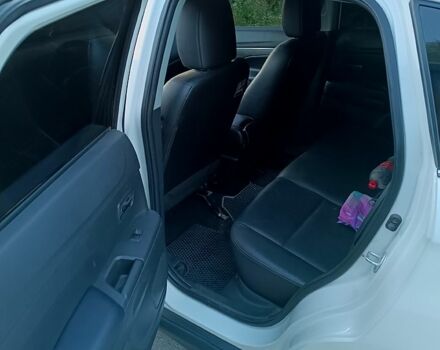 Белый Мицубиси АСХ, объемом двигателя 1.8 л и пробегом 290 тыс. км за 11700 $, фото 5 на Automoto.ua