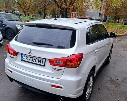 Белый Мицубиси АСХ, объемом двигателя 2 л и пробегом 115 тыс. км за 9800 $, фото 9 на Automoto.ua