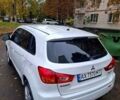 Белый Мицубиси АСХ, объемом двигателя 2 л и пробегом 115 тыс. км за 9800 $, фото 2 на Automoto.ua