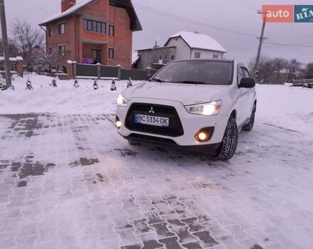Белый Мицубиси АСХ, объемом двигателя 1.8 л и пробегом 209 тыс. км за 9900 $, фото 7 на Automoto.ua