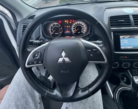 Белый Мицубиси АСХ, объемом двигателя 1.8 л и пробегом 205 тыс. км за 11250 $, фото 5 на Automoto.ua