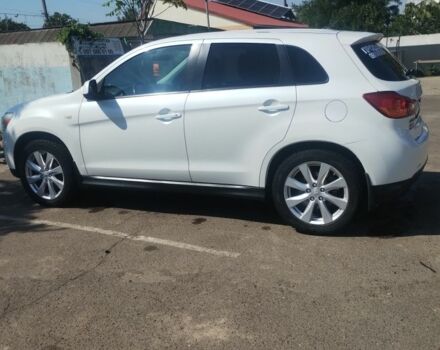 Белый Мицубиси АСХ, объемом двигателя 2 л и пробегом 124 тыс. км за 11500 $, фото 3 на Automoto.ua