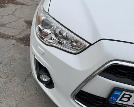 Белый Мицубиси АСХ, объемом двигателя 2.27 л и пробегом 152 тыс. км за 14500 $, фото 4 на Automoto.ua