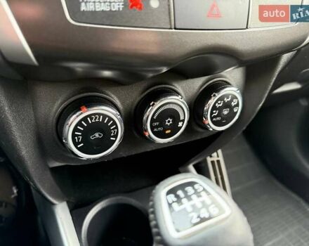 Белый Мицубиси АСХ, объемом двигателя 1.8 л и пробегом 205 тыс. км за 11599 $, фото 26 на Automoto.ua