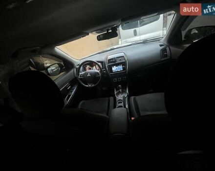 Білий Міцубісі АСХ, об'ємом двигуна 1.8 л та пробігом 172 тис. км за 12800 $, фото 16 на Automoto.ua