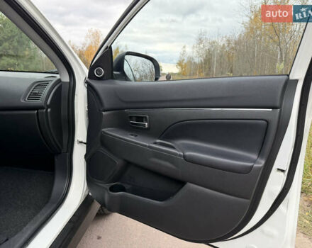 Мицубиси АСХ 2014 в Киеве на Automoto.ua Белый Мицубиси АСХ, объемом двигателя 2.2 л и пробегом 244 тыс. км за 12899 $, фото 24 на Automoto.ua