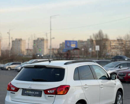 Белый Мицубиси АСХ, объемом двигателя 2.27 л и пробегом 245 тыс. км за 11950 $, фото 5 на Automoto.ua