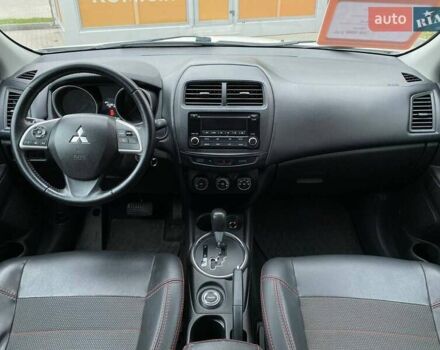 Білий Міцубісі АСХ, об'ємом двигуна 2.4 л та пробігом 95 тис. км за 10900 $, фото 14 на Automoto.ua