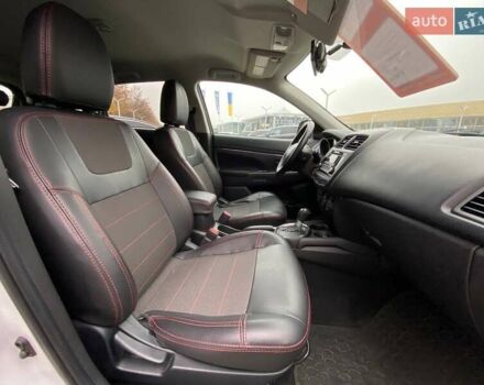 Білий Міцубісі АСХ, об'ємом двигуна 2.4 л та пробігом 95 тис. км за 10900 $, фото 12 на Automoto.ua