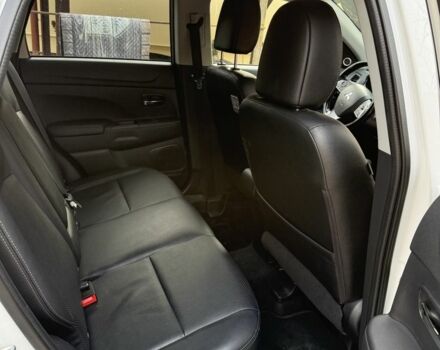 Білий Міцубісі АСХ, об'ємом двигуна 2.3 л та пробігом 150 тис. км за 14900 $, фото 6 на Automoto.ua