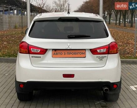 Білий Міцубісі АСХ, об'ємом двигуна 2.4 л та пробігом 95 тис. км за 10900 $, фото 6 на Automoto.ua