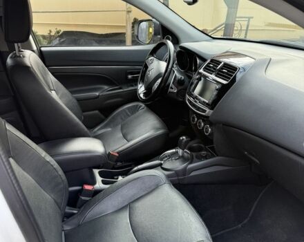 Білий Міцубісі АСХ, об'ємом двигуна 2.3 л та пробігом 150 тис. км за 14900 $, фото 5 на Automoto.ua