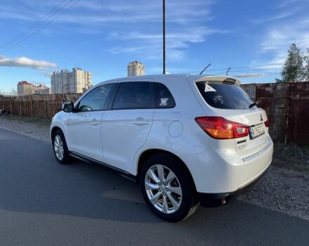 Белый Мицубиси АСХ, объемом двигателя 2 л и пробегом 168 тыс. км за 11200 $, фото 2 на Automoto.ua