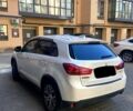 Белый Мицубиси АСХ, объемом двигателя 2 л и пробегом 215 тыс. км за 12500 $, фото 3 на Automoto.ua