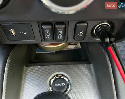 Белый Мицубиси АСХ, объемом двигателя 2 л и пробегом 85 тыс. км за 18000 $, фото 6 на Automoto.ua