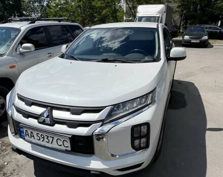 Белый Мицубиси АСХ, объемом двигателя 1.59 л и пробегом 118 тыс. км за 16200 $, фото 2 на Automoto.ua