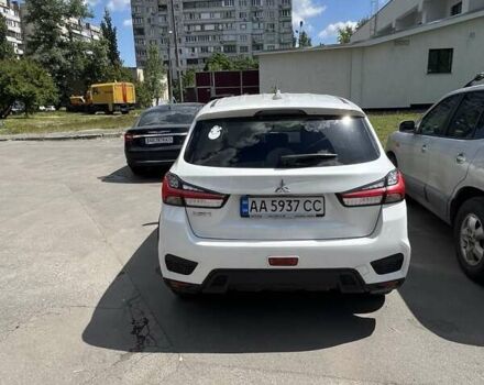 Белый Мицубиси АСХ, объемом двигателя 1.59 л и пробегом 118 тыс. км за 16200 $, фото 4 на Automoto.ua