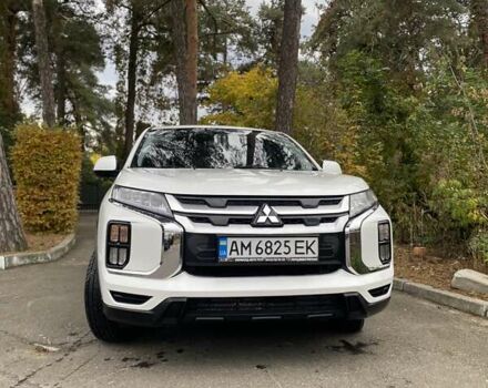 Белый Мицубиси АСХ, объемом двигателя 1.59 л и пробегом 85 тыс. км за 17200 $, фото 7 на Automoto.ua