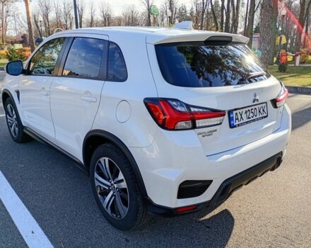 Белый Мицубиси АСХ, объемом двигателя 2 л и пробегом 90 тыс. км за 16500 $, фото 4 на Automoto.ua