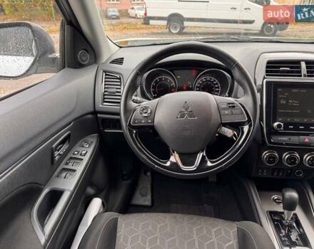 Білий Міцубісі АСХ, об'ємом двигуна 2.4 л та пробігом 136 тис. км за 17500 $, фото 4 на Automoto.ua