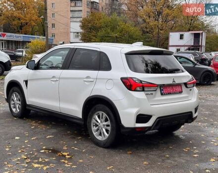 Білий Міцубісі АСХ, об'ємом двигуна 2.4 л та пробігом 136 тис. км за 17500 $, фото 7 на Automoto.ua
