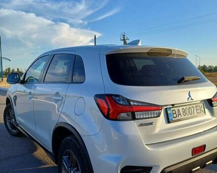 Белый Мицубиси АСХ, объемом двигателя 1.6 л и пробегом 61 тыс. км за 17300 $, фото 6 на Automoto.ua