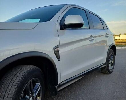 Белый Мицубиси АСХ, объемом двигателя 1.6 л и пробегом 61 тыс. км за 17300 $, фото 8 на Automoto.ua