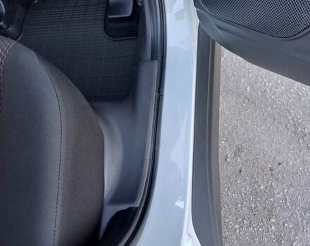 Белый Мицубиси АСХ, объемом двигателя 1.6 л и пробегом 61 тыс. км за 17300 $, фото 52 на Automoto.ua