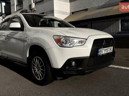 Белый Мицубиси АСХ, объемом двигателя 1.6 л и пробегом 165 тыс. км за 8700 $, фото 1 на Automoto.ua