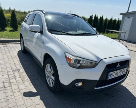 Белый Мицубиси АСХ, объемом двигателя 1.8 л и пробегом 218 тыс. км за 9700 $, фото 1 на Automoto.ua