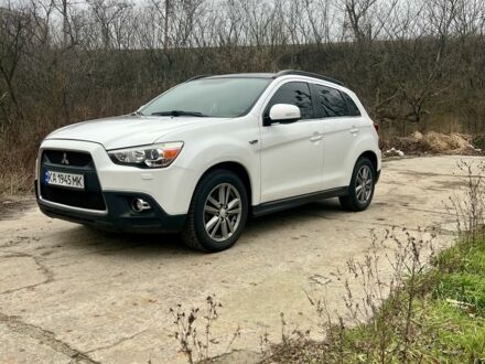 Білий Міцубісі АСХ, об'ємом двигуна 2 л та пробігом 220 тис. км за 10900 $, фото 1 на Automoto.ua