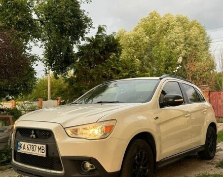 Белый Мицубиси АСХ, объемом двигателя 1.8 л и пробегом 202 тыс. км за 9000 $, фото 1 на Automoto.ua