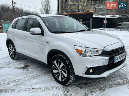 Белый Мицубиси АСХ, объемом двигателя 2 л и пробегом 43 тыс. км за 17900 $, фото 1 на Automoto.ua