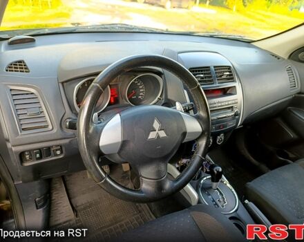Черный Мицубиси АСХ, объемом двигателя 1.8 л и пробегом 155 тыс. км за 9700 $, фото 4 на Automoto.ua
