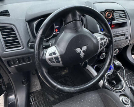 Черный Мицубиси АСХ, объемом двигателя 1.8 л и пробегом 265 тыс. км за 8900 $, фото 6 на Automoto.ua