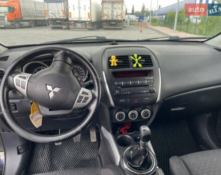 Черный Мицубиси АСХ, объемом двигателя 1.8 л и пробегом 231 тыс. км за 10500 $, фото 1 на Automoto.ua