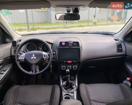 Черный Мицубиси АСХ, объемом двигателя 1.8 л и пробегом 283 тыс. км за 10500 $, фото 19 на Automoto.ua
