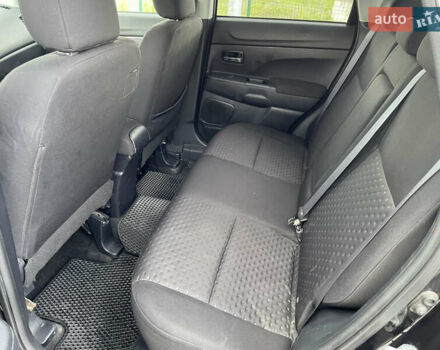 Черный Мицубиси АСХ, объемом двигателя 1.8 л и пробегом 231 тыс. км за 10500 $, фото 3 на Automoto.ua