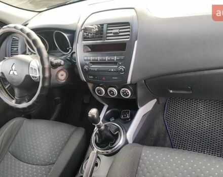 Чорний Міцубісі АСХ, об'ємом двигуна 1.8 л та пробігом 196 тис. км за 10400 $, фото 7 на Automoto.ua
