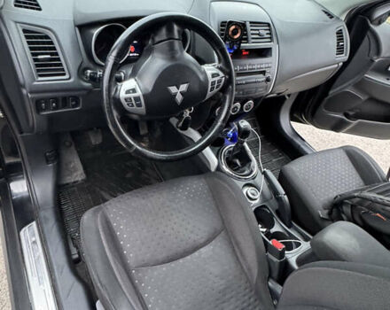 Черный Мицубиси АСХ, объемом двигателя 1.8 л и пробегом 265 тыс. км за 8900 $, фото 9 на Automoto.ua