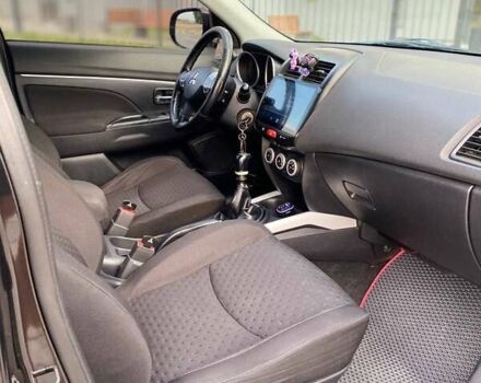 Черный Мицубиси АСХ, объемом двигателя 1.8 л и пробегом 283 тыс. км за 10500 $, фото 21 на Automoto.ua