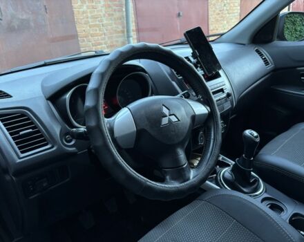 Мицубиси АСХ 2010 в Ромнах на Automoto.ua Черный Мицубиси АСХ, объемом двигателя 1.6 л и пробегом 142 тыс. км за 10199 $, фото 9 на Automoto.ua